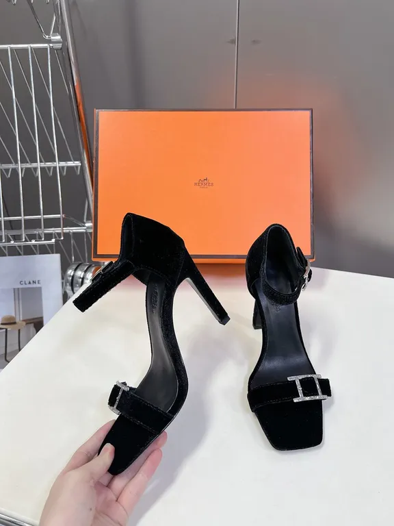 Hermes Shoe 